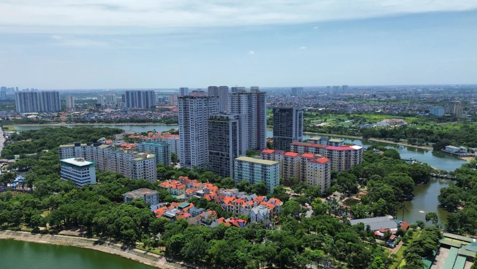 Bếp và khu ăn